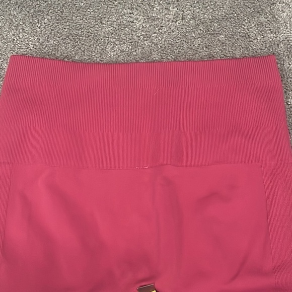 Lululemon seamless crop leggings in pink - size 6 - Picture 6 of 9